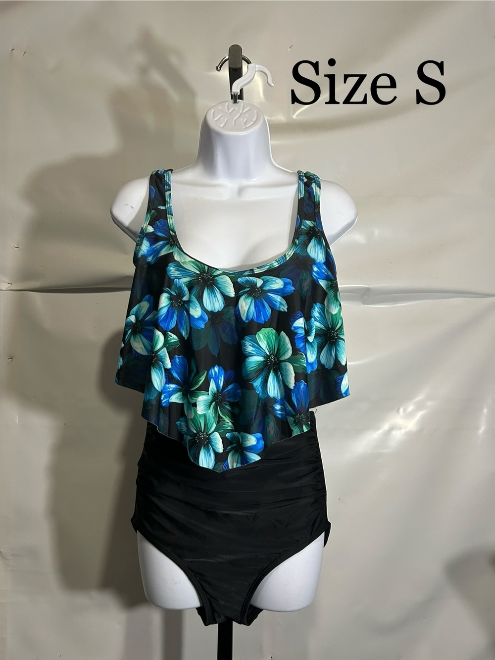 Floral Layered Swim Tankini Top with Black High-Waist Bottom Size Small